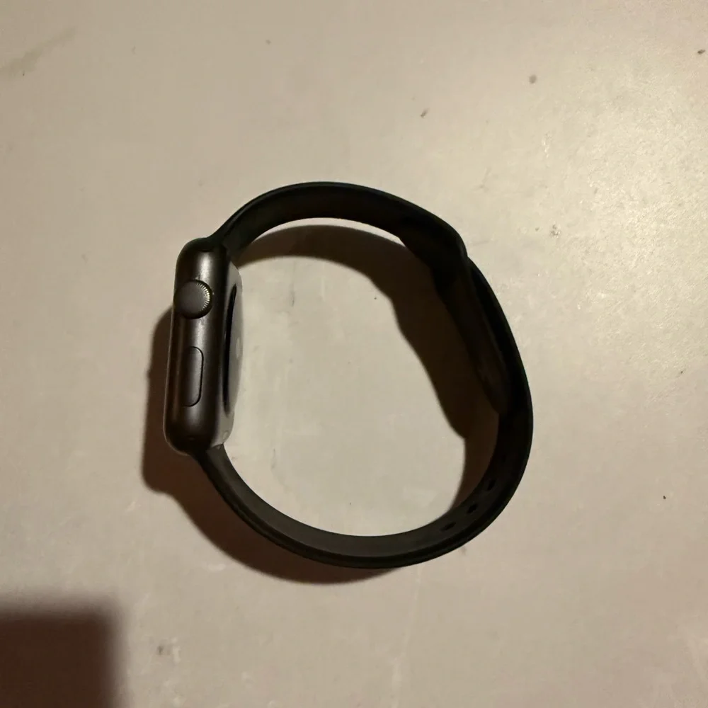 Apple Watch 42mm Aluminum Case 7000 Series (1st Generation) Sport